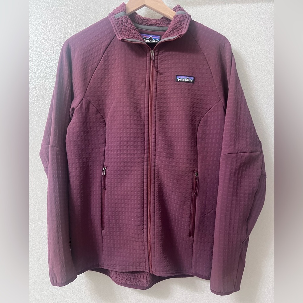 Patagonia Women's R2® TechFace Jacket Size Medium - Picture 2 of 10